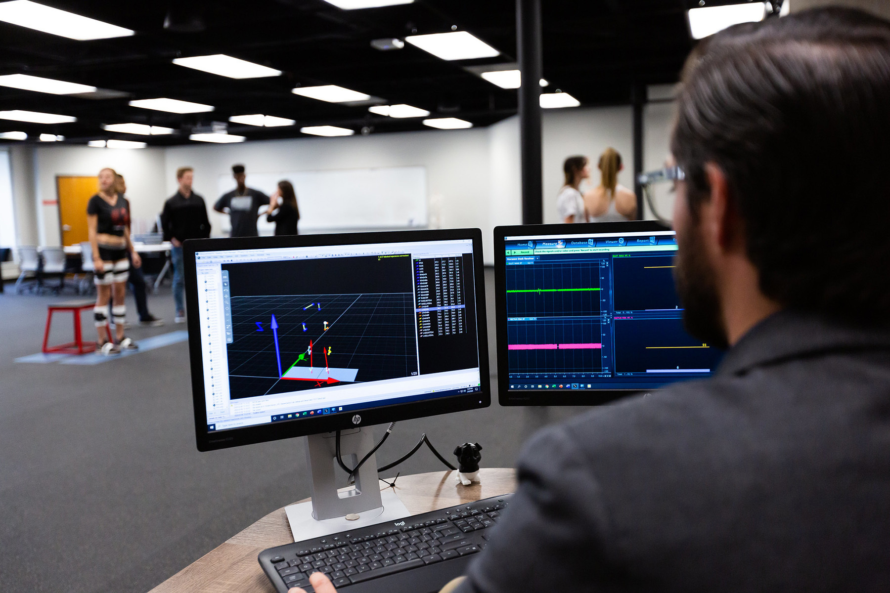 computer detecting students moving in class