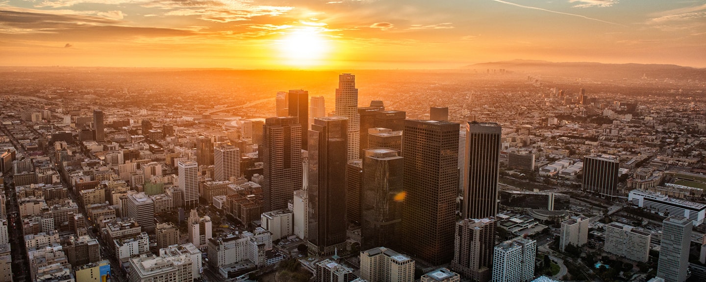 Visit L.A.: The Benefits of Attending College Near Los Angeles